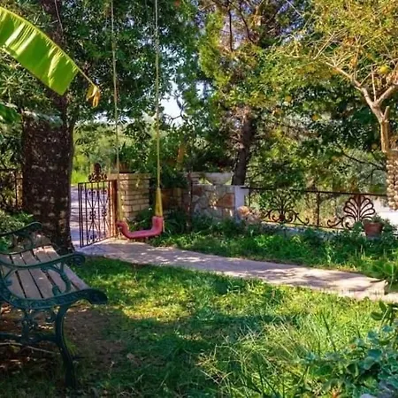 Zabella House With Pool *