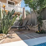 Zabella House With Pool Casa vacanze