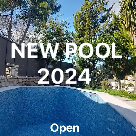 Zabella House With Pool