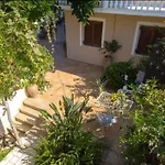 Zabella House With Pool